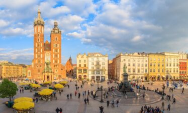 Grande place au coeur de la ville polonaise.