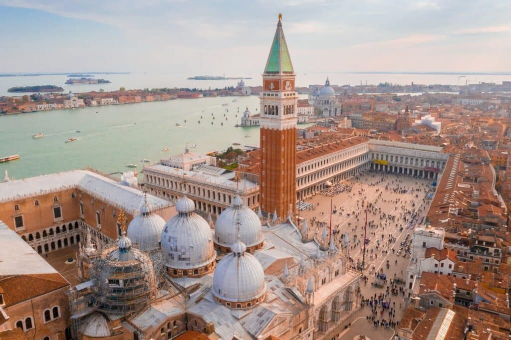 Amazing,View,Of,St.,Mark’s,Basilica,Above,The,San,Marco
