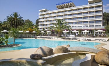 Magnifique hôtel avec sa piscine