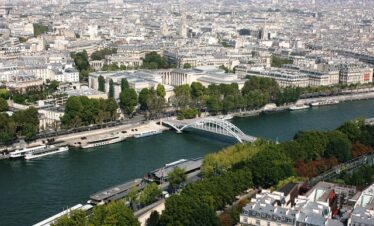 Vue sur la Seine et sur Paris