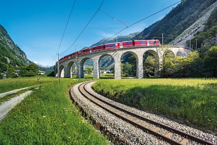 BERNINA-EXPRESS: Kreisviadukt Brusio